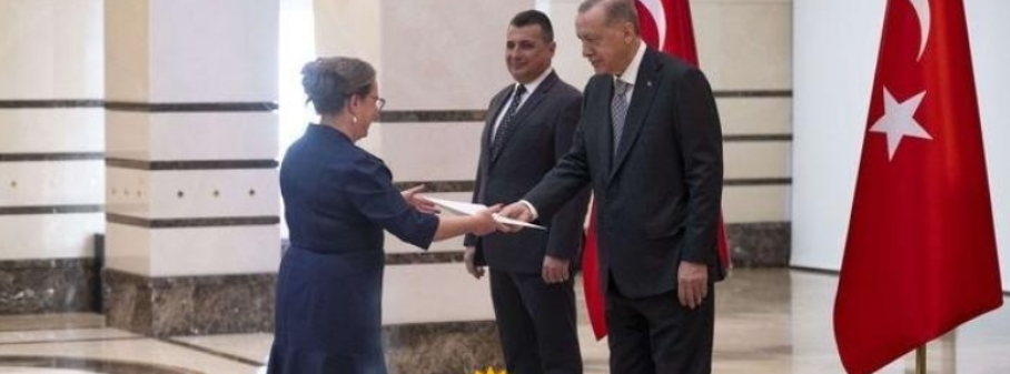 أردوغان يتسلّم أوراق اعتماد سفيرة الإحتلال الإسرائيلي